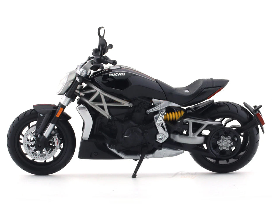 Ducati X Diavel S 1:12 Maisto Licensed Scale Model bike collectible