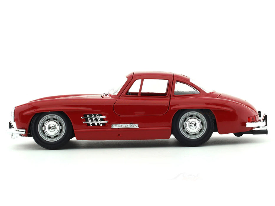 1954 Mercedes-Benz 300 SL Red 1:24 Bburago licensed diecast Scale Model car