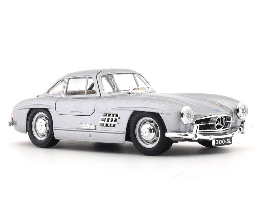 1954 Mercedes-Benz 300 SL silver 1:24 Bburago licensed diecast Scale Model car