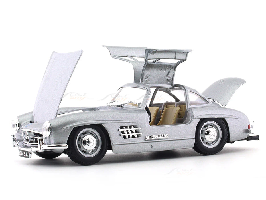 1954 Mercedes-Benz 300 SL silver 1:24 Bburago licensed diecast Scale Model car