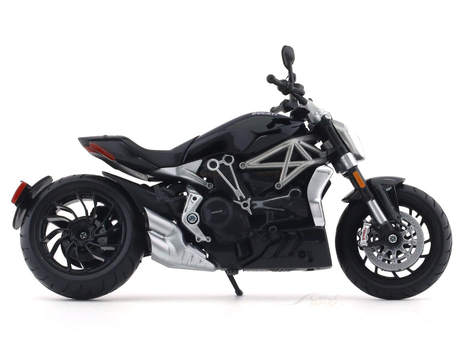 Ducati X Diavel S 1:12 Maisto Licensed Scale Model bike collectible