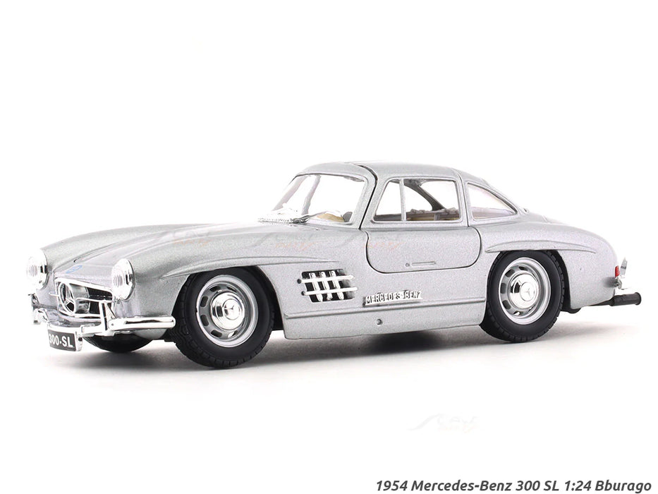 1954 Mercedes-Benz 300 SL silver 1:24 Bburago licensed diecast Scale Model car