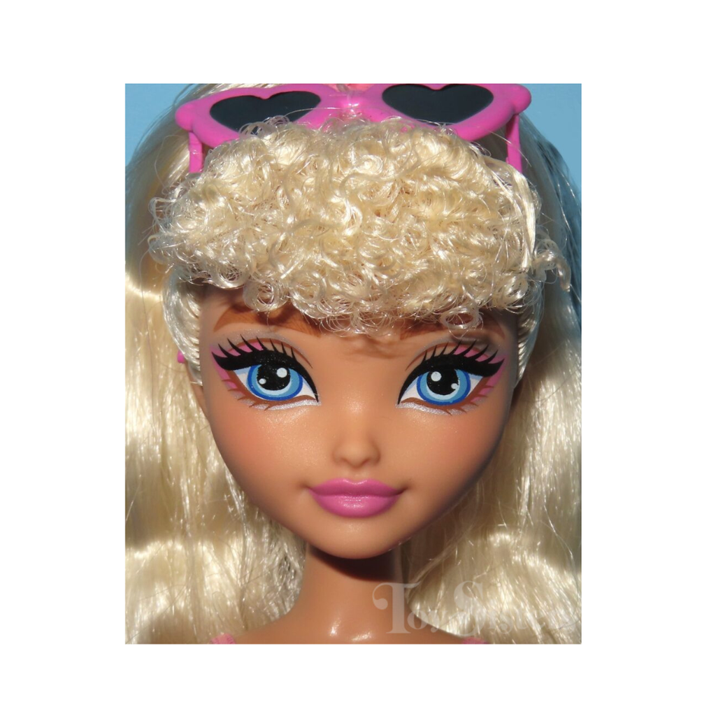 Barbie Dream Besties Swimsuit Barbie Malibu Doll, JGH83