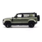 2022 Land Rover Defender 110 green 1:24 Bburago licensed diecast Scale Model car