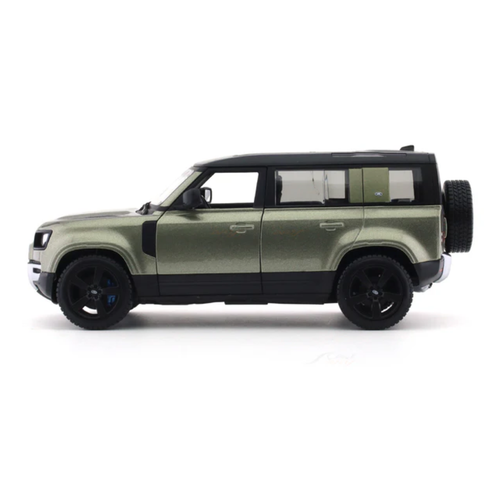 2022 Land Rover Defender 110 green 1:24 Bburago licensed diecast Scale Model car