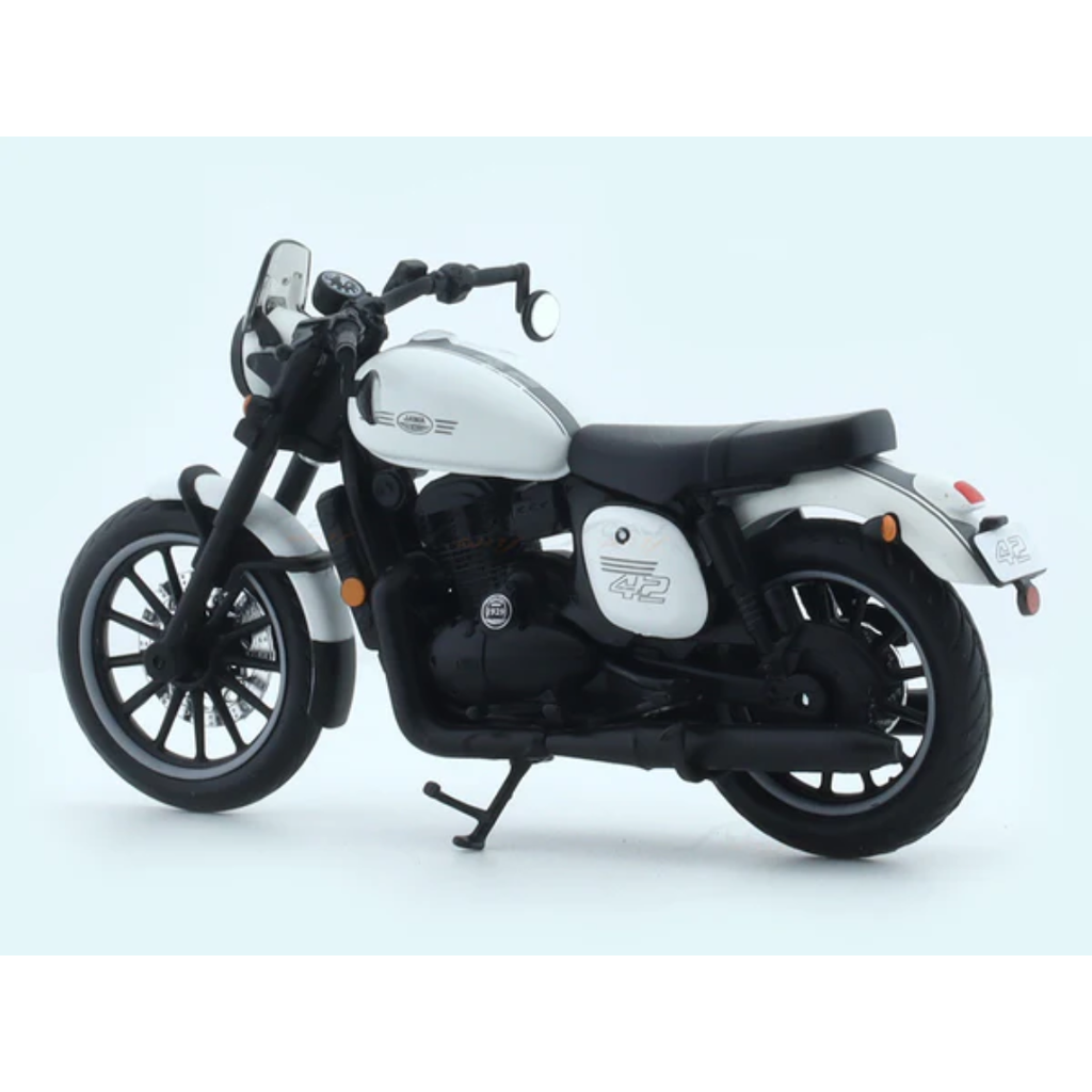 Jawa 42 White 1:18 Maisto licensed diecast scale model bike collectible