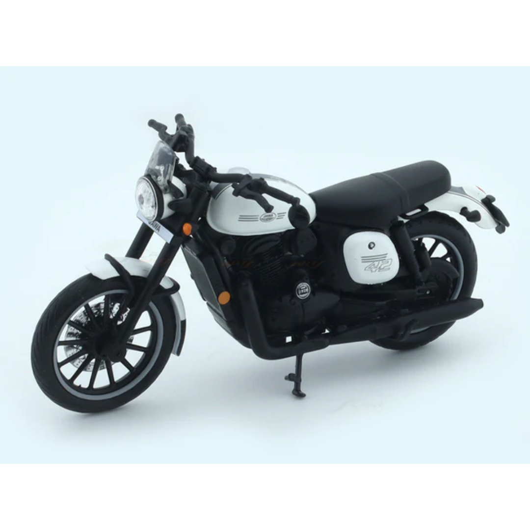 Jawa 42 White 1:18 Maisto licensed diecast scale model bike collectible