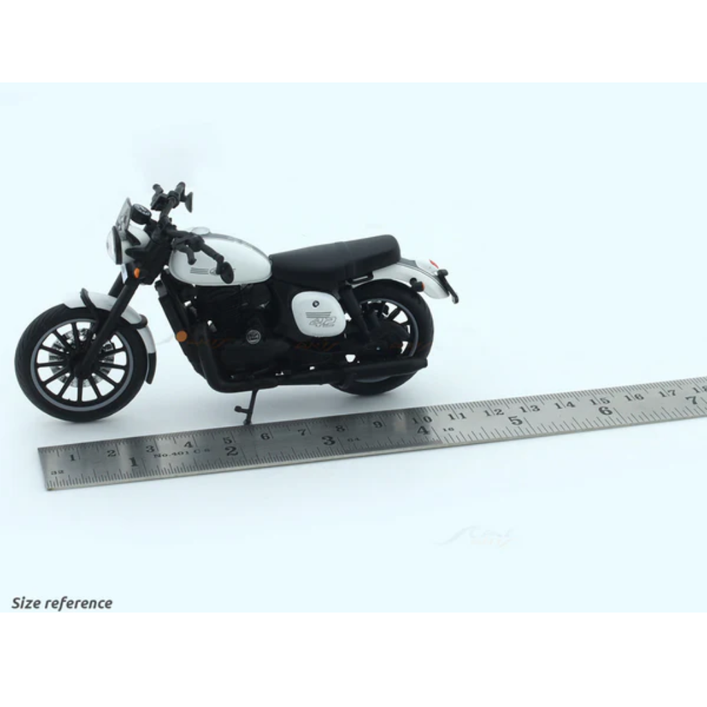 Jawa 42 White 1:18 Maisto licensed diecast scale model bike collectible