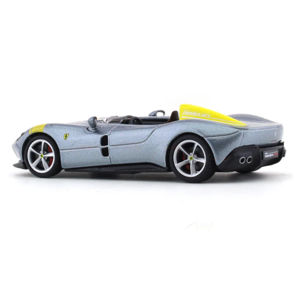 Ferrari Monza SP1 Silver 1:43 Bburago Signature diecast scale model car