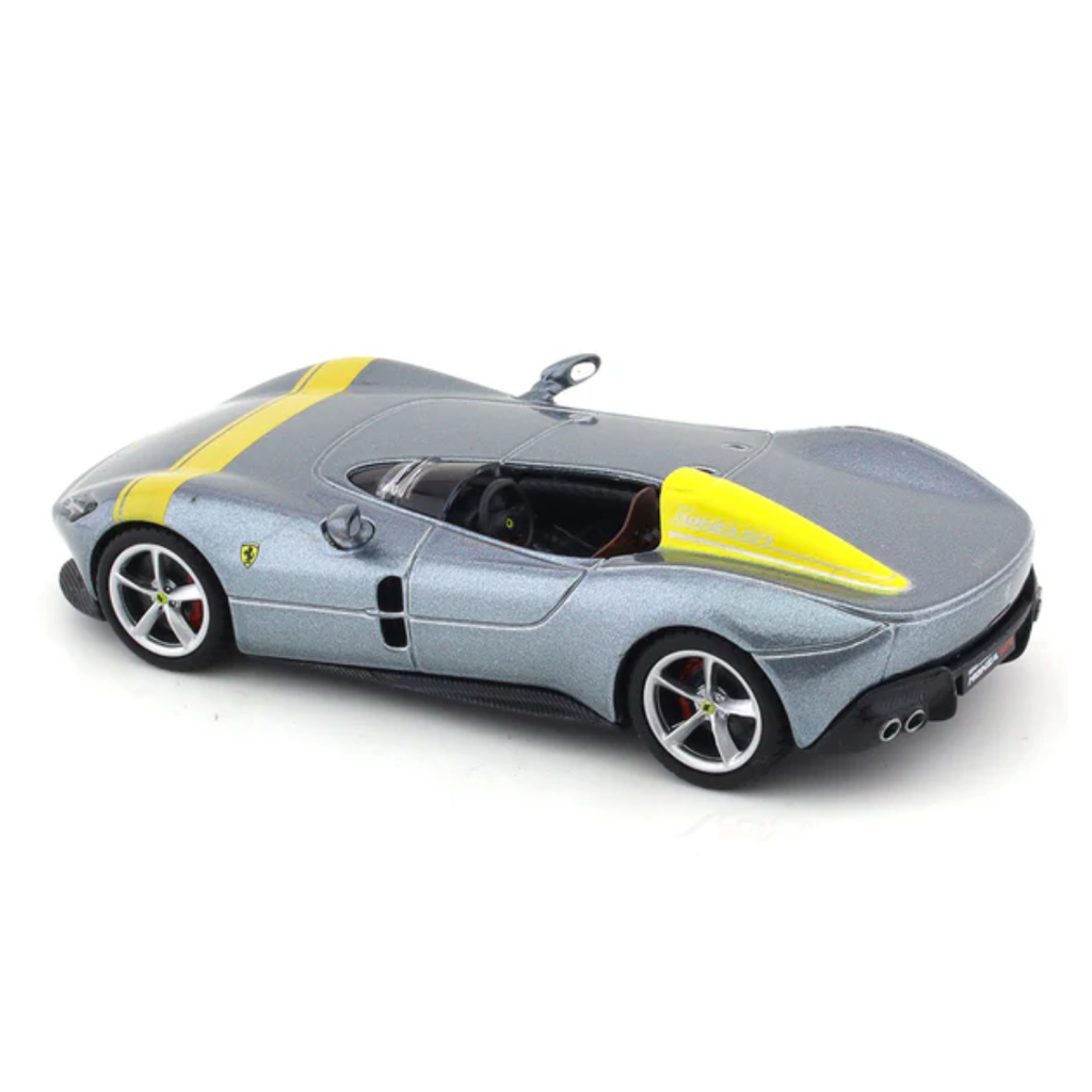 Ferrari Monza SP1 Silver 1:43 Bburago Signature diecast scale model car