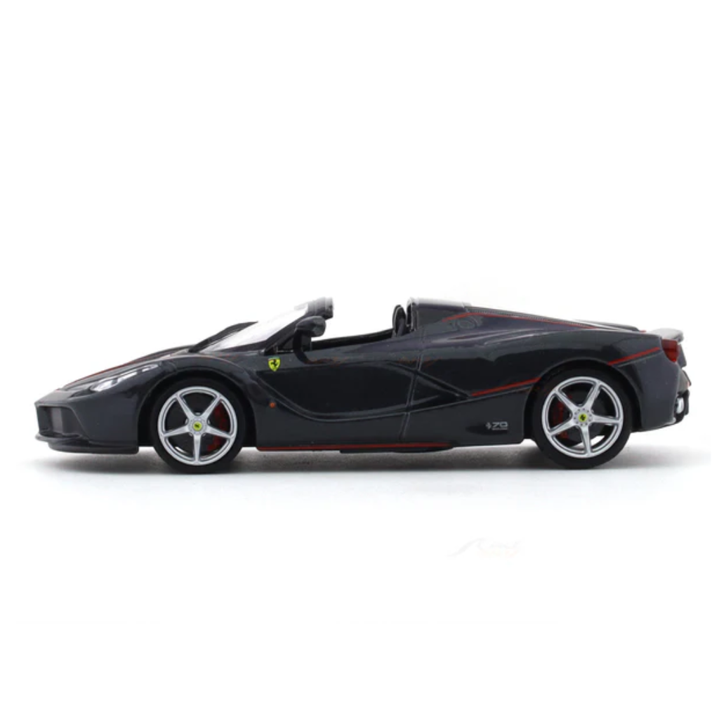 La Ferrari Aperta Black 1:43 Bburago Signature diecast scale model car