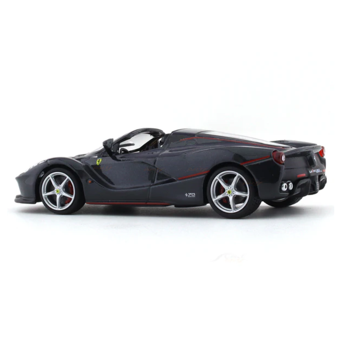La Ferrari Aperta Black 1:43 Bburago Signature diecast scale model car