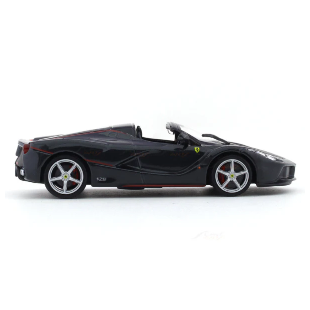 La Ferrari Aperta Black 1:43 Bburago Signature diecast scale model car