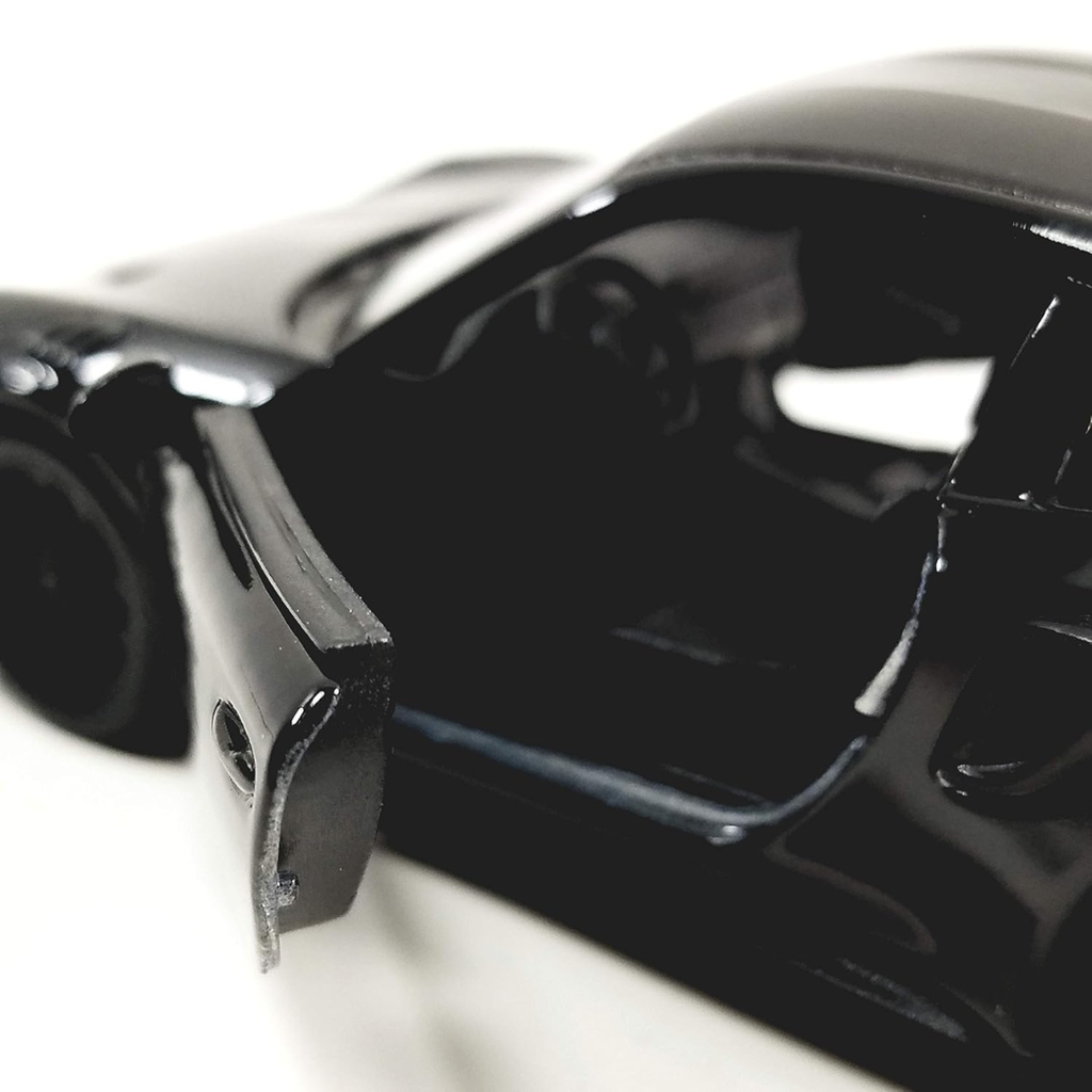 Porsche 911 GT2 RS 1:36  black Kinsmart