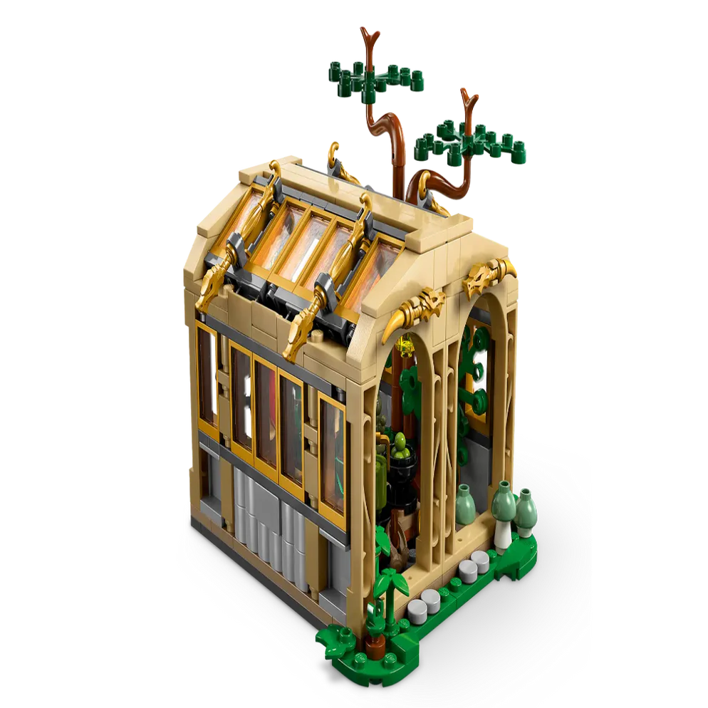 Lego 76445 Harry Potter Hogwarts Castle: Herbology Class (390 Pieces)